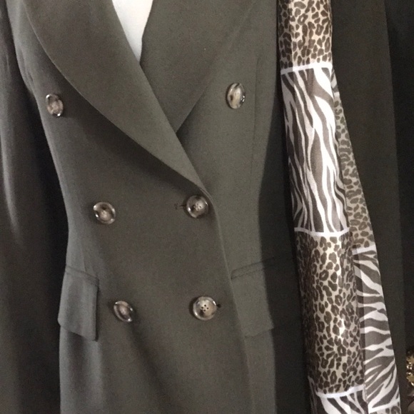 EUC JONES NEW YORK 2 pc Blazer/ skirt SZ 4 - Picture 2 of 3